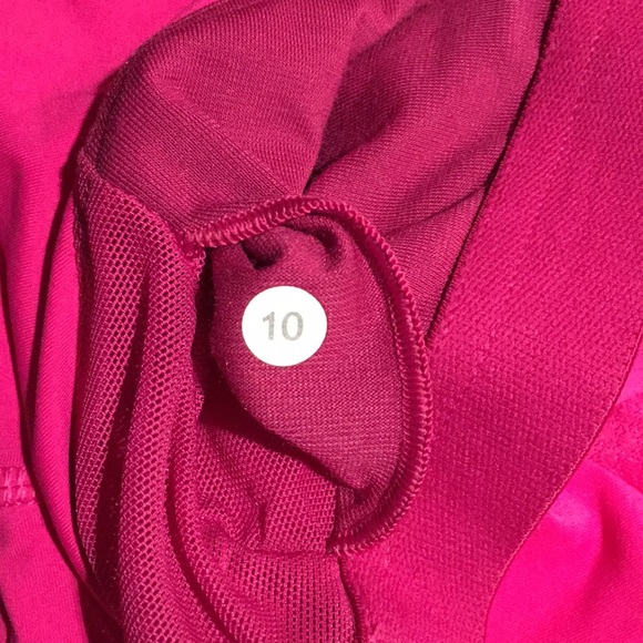 Lululemon Athletica tank top - size 10 - Picture 4 of 4